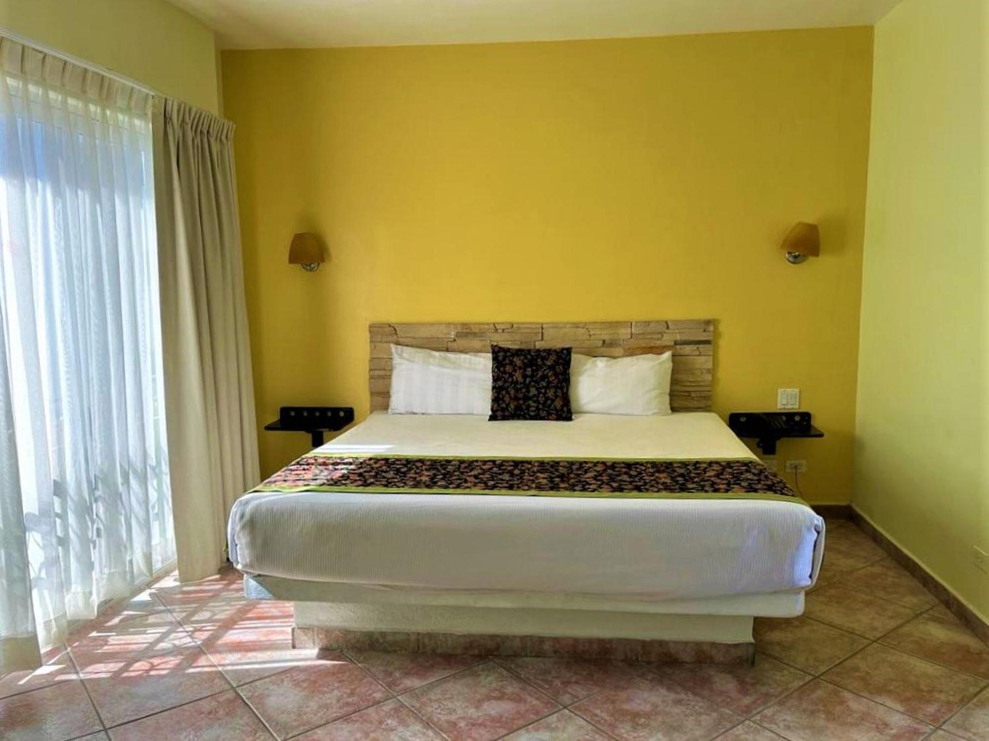 Seven Crown Express & Suites By Kavia Κάβο σαν Λούκας Εξωτερικό φωτογραφία