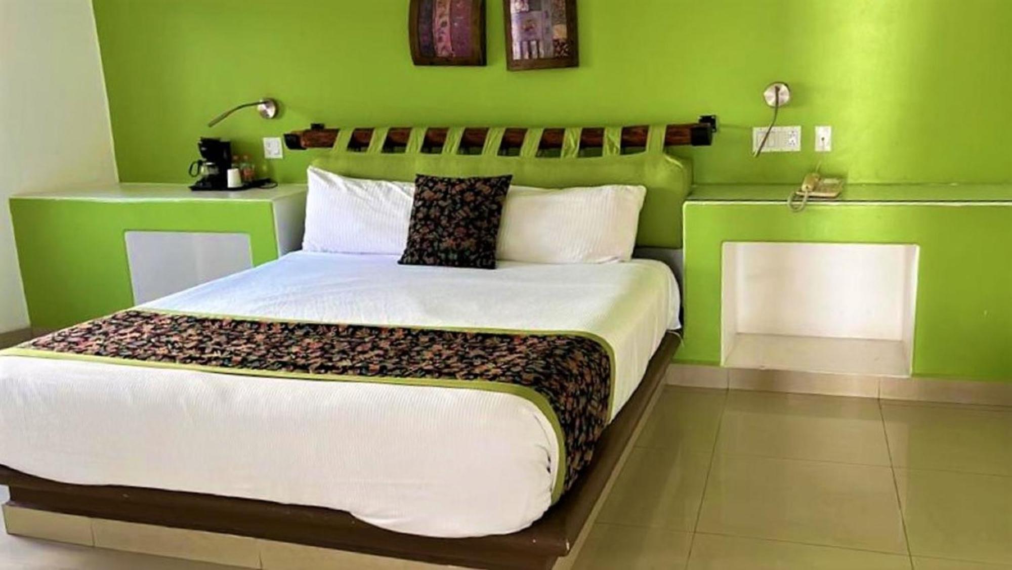 Seven Crown Express & Suites By Kavia Κάβο σαν Λούκας Εξωτερικό φωτογραφία