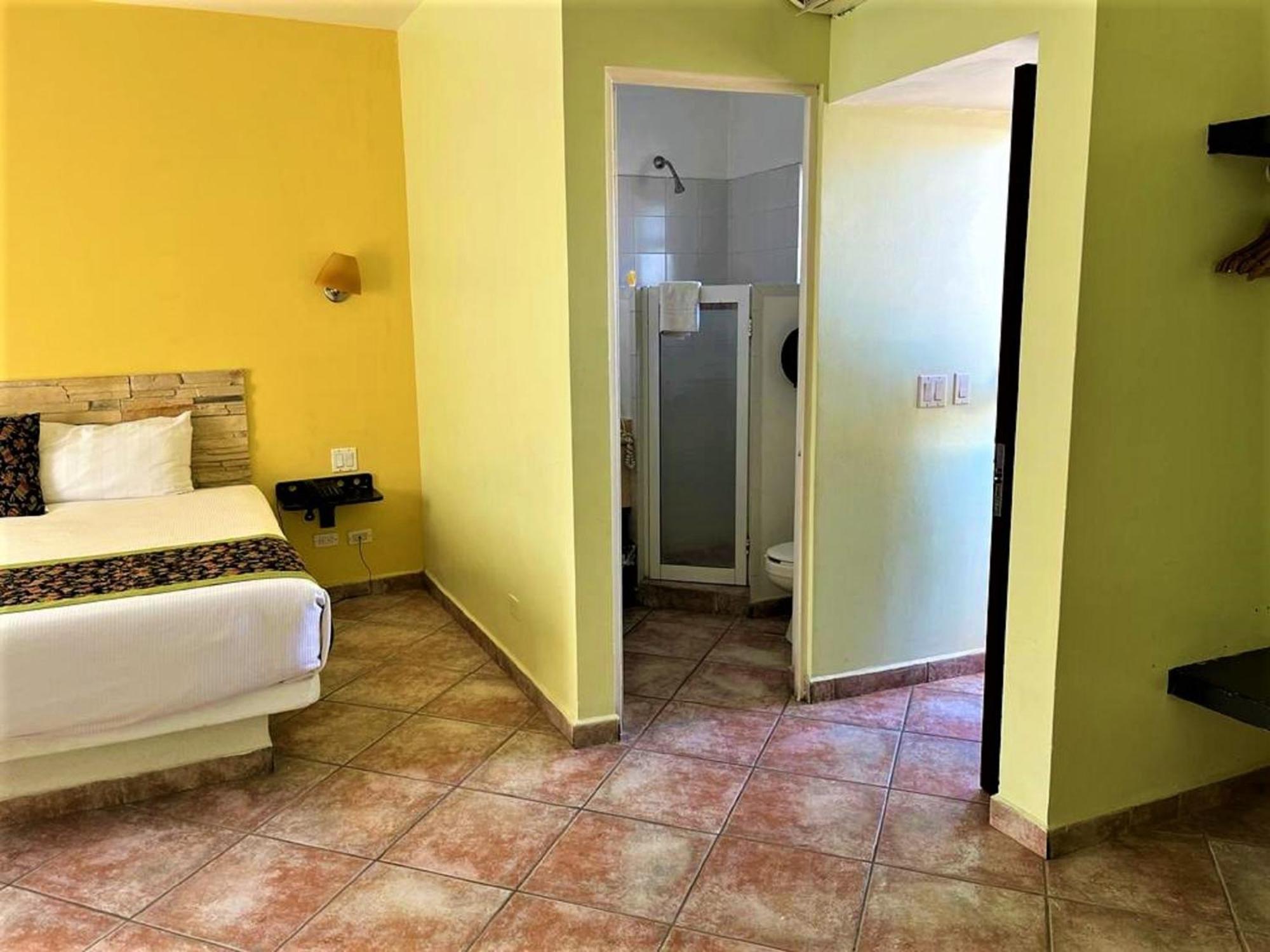 Seven Crown Express & Suites By Kavia Κάβο σαν Λούκας Εξωτερικό φωτογραφία